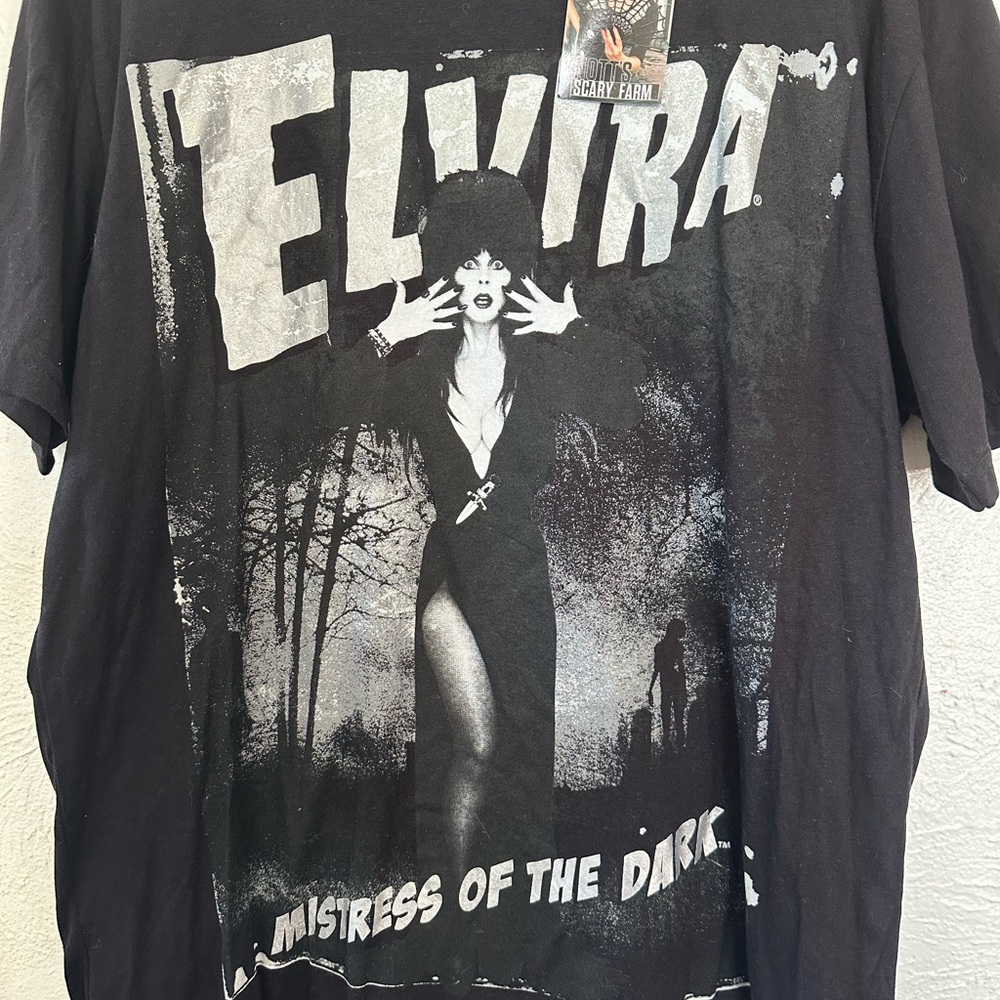 Elvira Black Graphic Tee - Short Sleeve